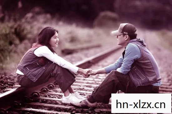 朋友与恋人之间的界限，如何平衡友情与爱情