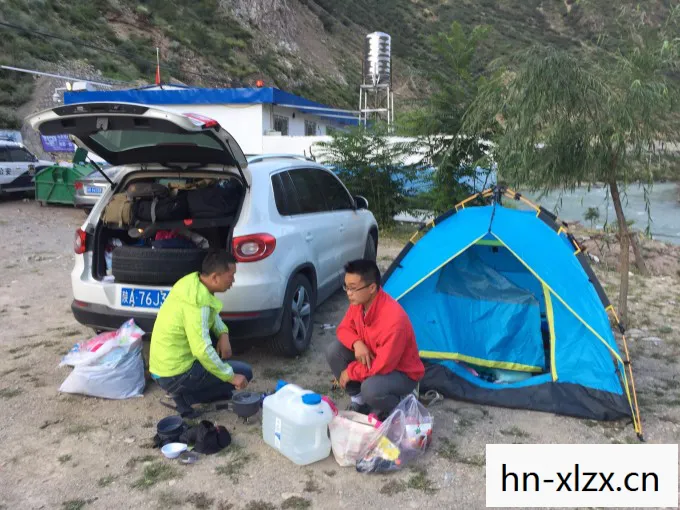 国庆西安人出行都骑马车吗，国庆西安人出行都骑马车，历史与现代的浪漫融合